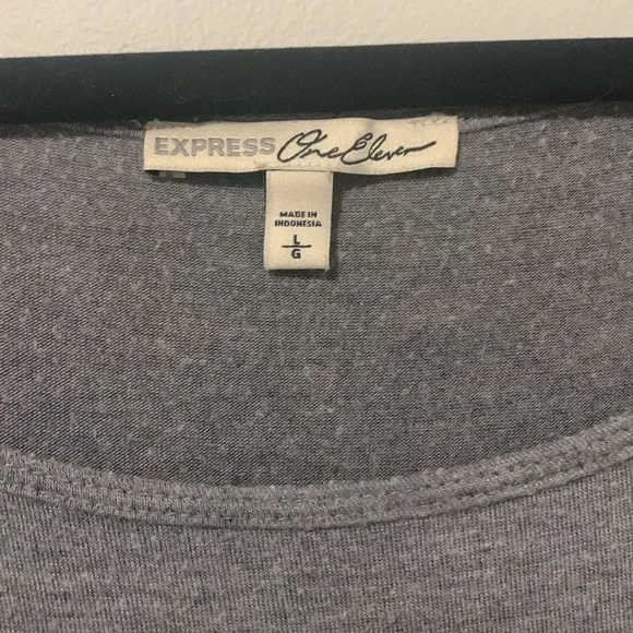 Express cotton grey high low long sleeved shirt - Picture 4 of 4